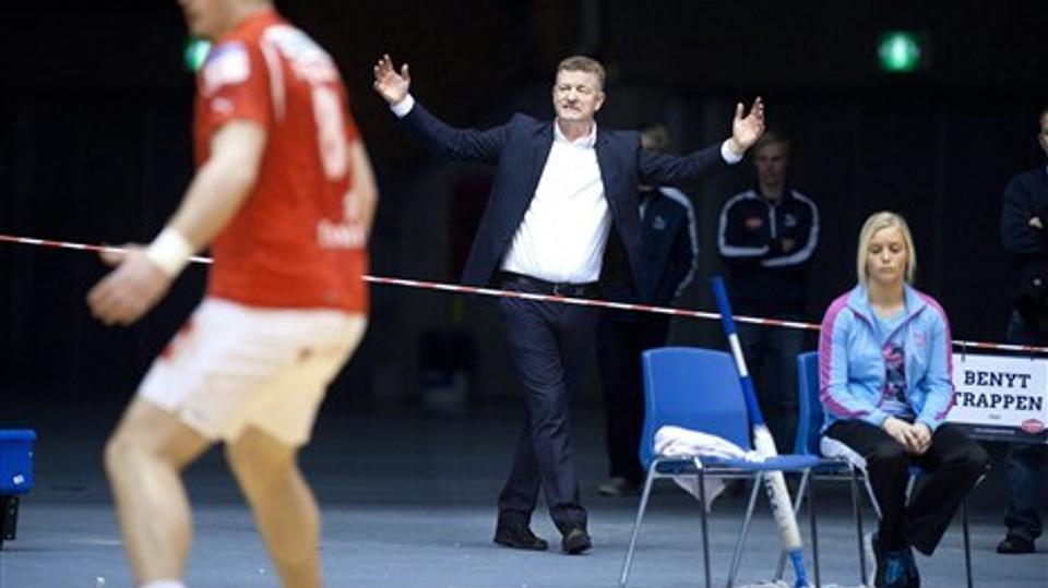 Aalborg Håndbolds direktør Jan Larsen forventer en klar sejr over Team Vesthimmerland. Foto: Torben Hansen.
