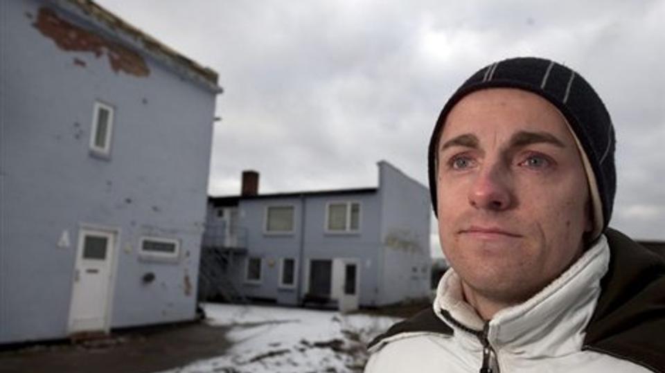 Uffe Gaardbo ved Vendiavej 8, som snart skal jævnes med jorden.Foto: Henrik Louis