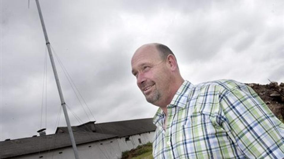 Husstandsmøller hører fortsat til på landet, men fremover skal møller som denne hos Michael Lionett nær Gunderup ikke nødvendigvis rejses tæt ved en landejendom. Arkivfoto: Grete Dahl