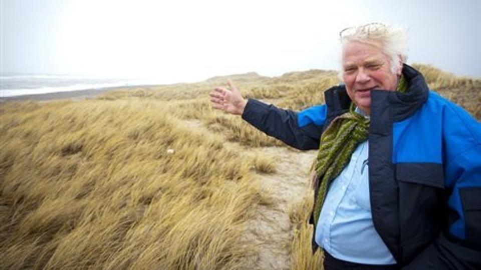 Klitfremrykning øst for Solnedgangspladsen. Poul Jakobsen er sikker på, at det skyldes hans trykudligningsrør.
