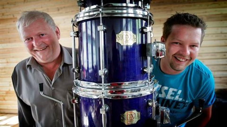 Peter og Lindy Aldahl spiller op til dansebal i Skalborggårdhallen. Arkivfoto: Jens Morten