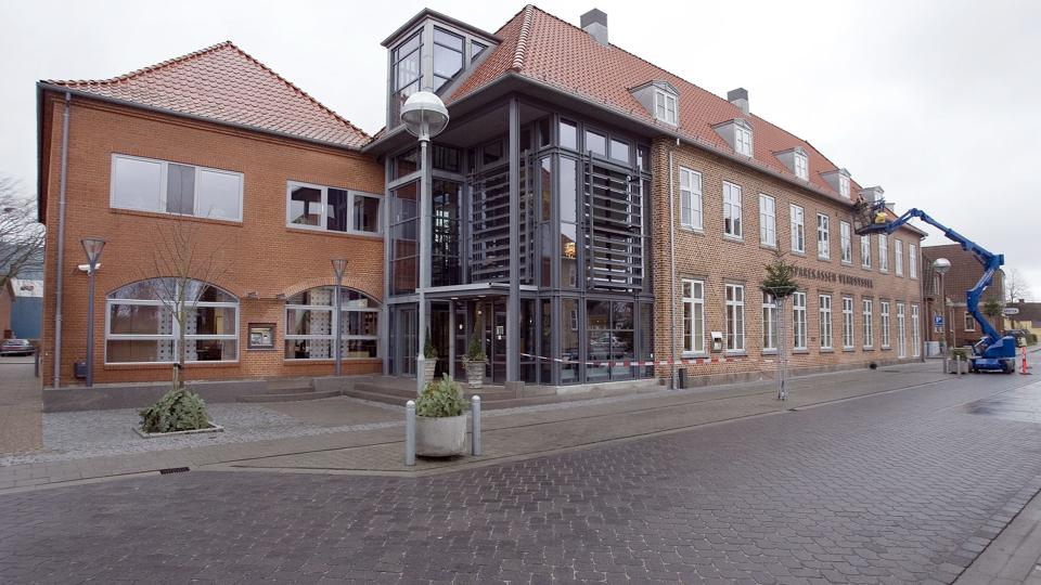 Sparekassen Vendsyssel i Vrå var et af ofrene for de amatøragtige tyve, der begik indbrud i hele fire nordjyske pengeinstittutter i løbet af naten til onsdag. Arkivfoto <i>Pressefotograf Henrik Bo</i>