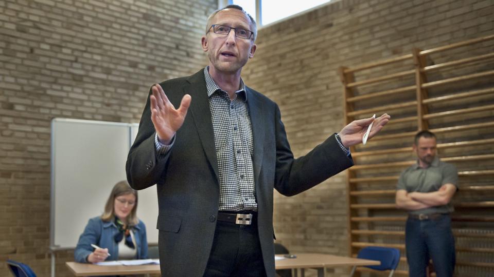 Borgmesterkandidat Mogens Jespersen (V) glæder sig over fremgang trods skiftet af spidskandidat i 11. time. Arkivfoto: Martin Damgård.