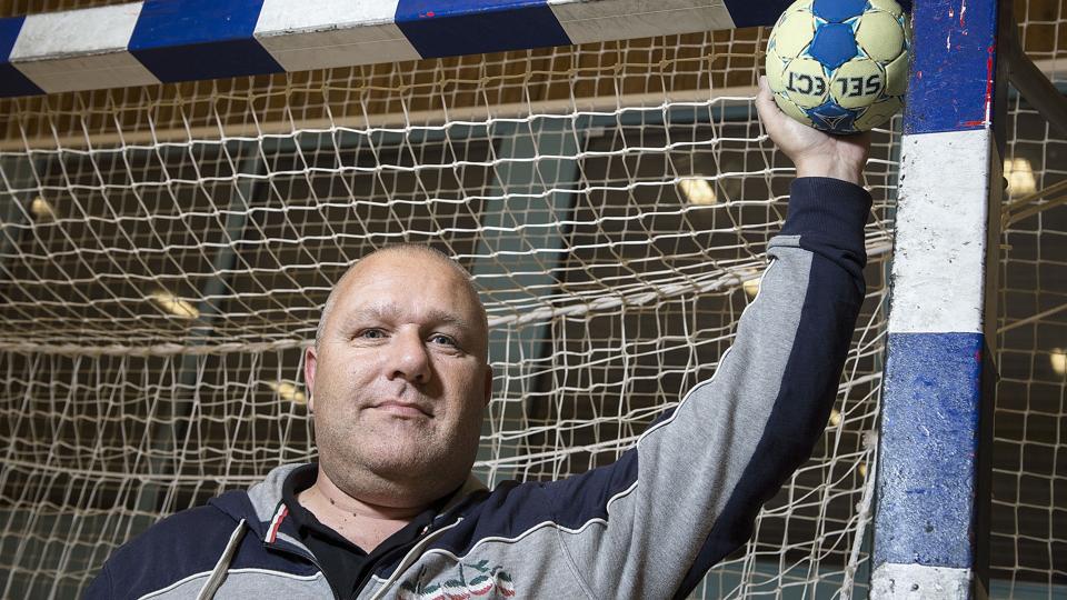 Jan Hansen, formand for bestyrelsen i Vendsyssel Håndbold, ser frem til en direkte oprykningskamp i Arena Nord.Arkivfoto: Peter Broen <i>Peter Broen</i>
