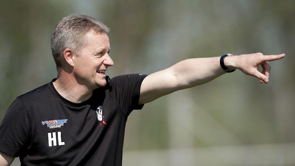 Henrik Larsen må sande, at det ikke blev til oprykning fra Danmarksserien.Foto: Torben Hansen <i>Foto: Torben Hansen</i>