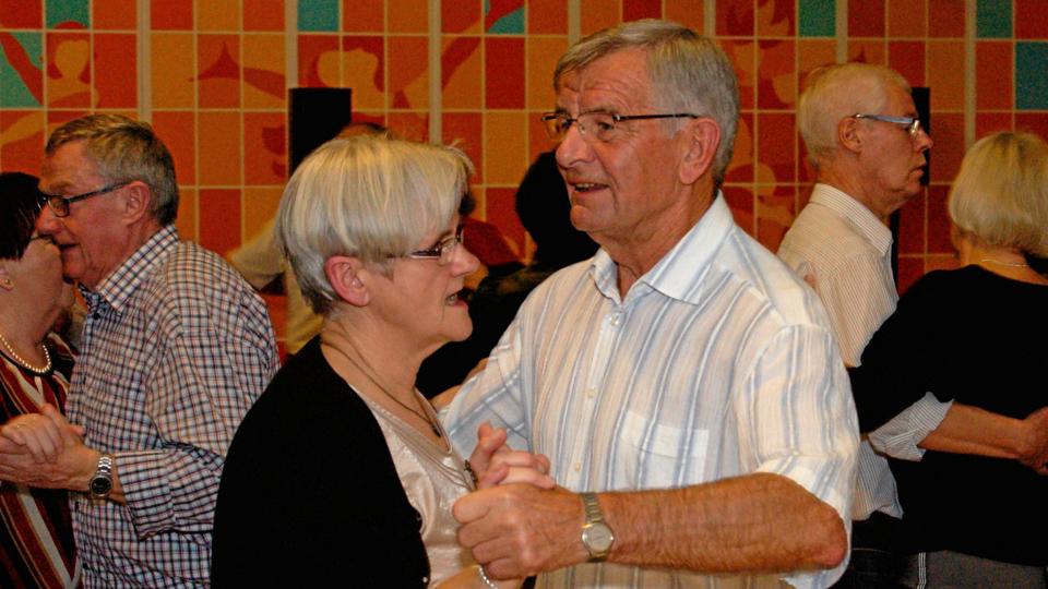 Der blev danset igennem til levende musik, da Humørdanserne i Blære dansede af før jul.Privatfoto