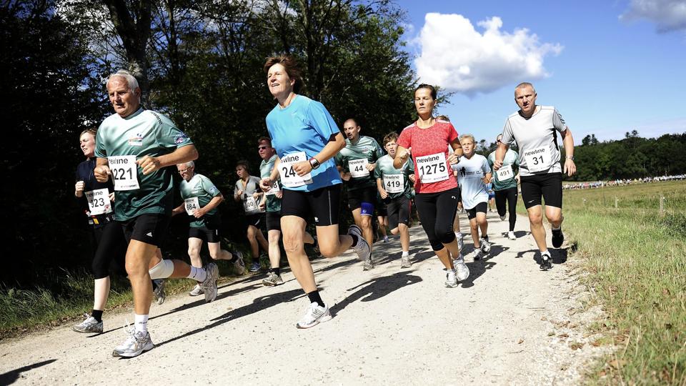 Nationalpark Thy Marathon er en af de begivenheder, der trækker folk ud i klitplantagerne - og som kan tælles. Arkivfoto <i>Diana Holm</i>