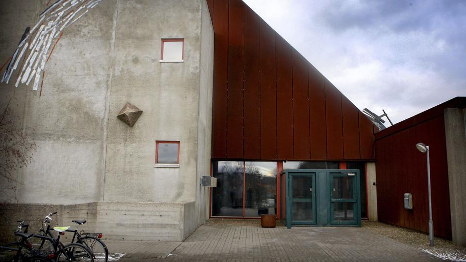 De gymnasiale ungdomsuddannelser trækker mange unge, men er det uambitiøst, at der ikke gøres mere for at gelejde flere unge over i en håndværksuddannelse, spurgte Kristian Tilsted (V), da kommunalbestyrelsen drøftede målsætninger for søgningen til ungdomsuddannelserne. <i>Arkivfoto: Peter Mørk</i>