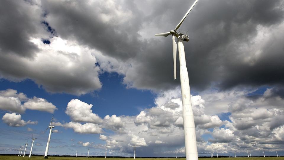 Ifølge forslaget til en vindmølleplan for Aalborg Kommune indgår Nørrekær Enge som et af ni arealer, der skal være med til at opfylde kommunens målsætning om uafhængighed af fossile brændsler i 2050.

Arkivfoto: Lars Pauli <i>Lars Pauli</i>