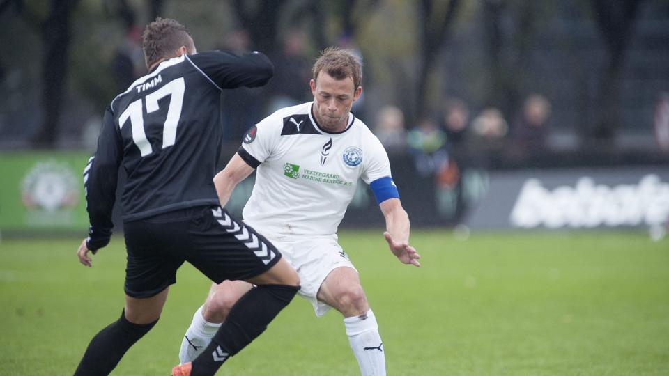 Buster Munk, anfører for FC Hjørring, kan efter sommerpausen stå i spidsen for et fælleshold i Vendsyssel.Foto: Bente Poder <i>Bente Poder</i>