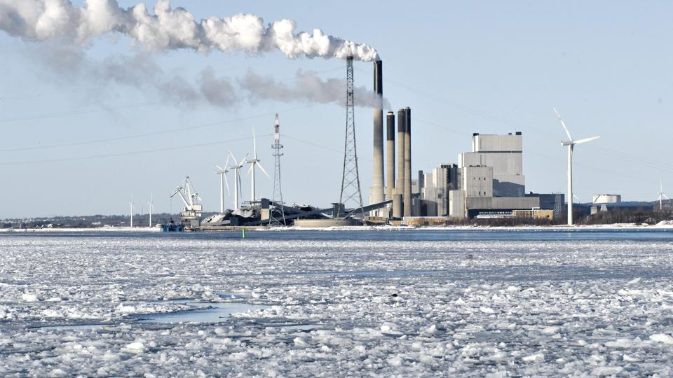 Fjernvarmen regner med i foråret at lægge en transmissionsledning i jorden til Tylstrup, som fremover får overskudsvarme fra Nordjyllandsværket. Arkivfoto: Claus Søndberg <i>Pressefotograf Claus Søndberg</i>