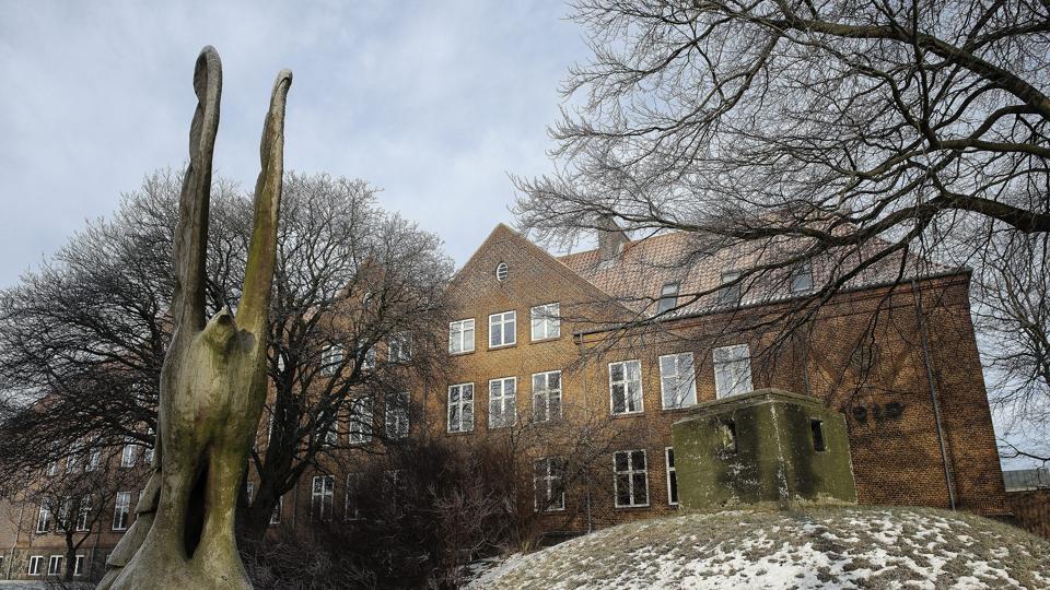 Ørnevejens skole - usikkerhed om den bevaringsværdige bygnings fremtid. Foto: Peter Broen <i>Peter Broen</i>