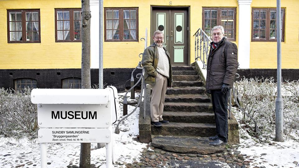 Ole Winther Sørensen (t.v.) og Vagn Thomsen fra Nørresundby Samråd mener, at byrådet har overset Nørresundby i flere sammenhænge. Samrådet er blandt andet utilfreds med, at byrådet har beskåret Sundby Samlingerne. Foto: Claus Søndberg <i>Pressefotograf Claus Søndberg</i>