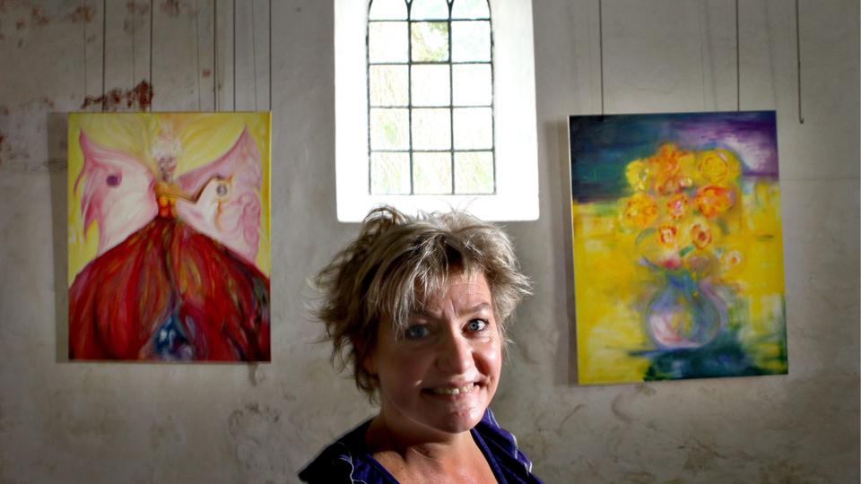 Balndt andre Tine Lilholt har birdaget med malerier til auktionen. Arkivfoto: Michael Koch <i>Pressefotograf Michael Koch</i>