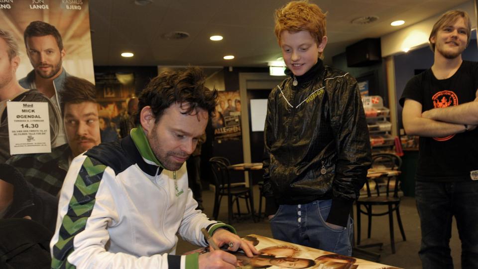 Mick Øgendahl har begået en ny film og kommer i dag forbi Hobro Filmteater for at præsentere den. Sådan så det ud, da han var i Hobro i forbindelse med ”Alle for én”. Arkivfoto: Michael Bygballe <i>Michael Bygballe</i>