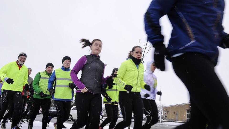 100 trodsede vintervejret for at deltage i Hjallerup By Marathon, der blev afviklet for 17. gang. Foto: Bent Bach <i>Bent Bach</i>