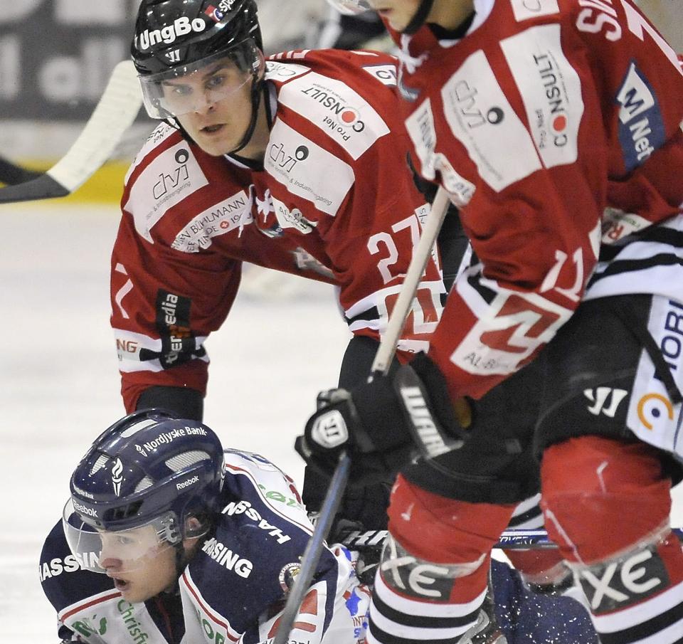 Sebastian Svendsen, til højre,slap tilsyneladende billigt fra sit uheld i Frederikshavn.
Foto: Hans Ravn <i>Hans Ravn</i>