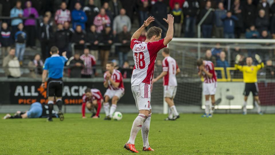 Anders K. Jacobsen (18) har en øm lysken. Foto: Martin Damgård
