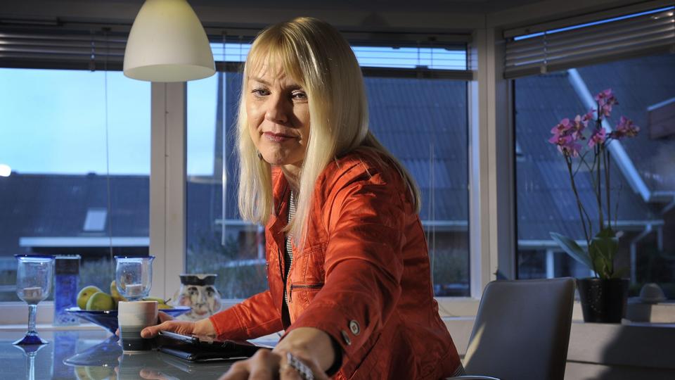 Rådmand Mai-Britt Iversen (S) mener ikke, der er brug for en ny indsats i forhold til de unge, som har sat ild på i Aalborg Øst. For myndighederne har allerede strammet garnet gevaldigt. <i>Michael Koch</i>