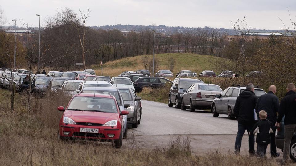Gigantiums attraktive beliggenhed og gunstige tilkørselsforhold med gratis parkering er yderligere en grund til at forvente et kæmpe rykind, fastslår Lasse Jørgensen. Det skete også sidste år, hvor det dog kneb med at få kareterne placeret pænt og ordentligt. Arkivfoto: Grete Dahl. <i>Foto: Grete Dahl</i>