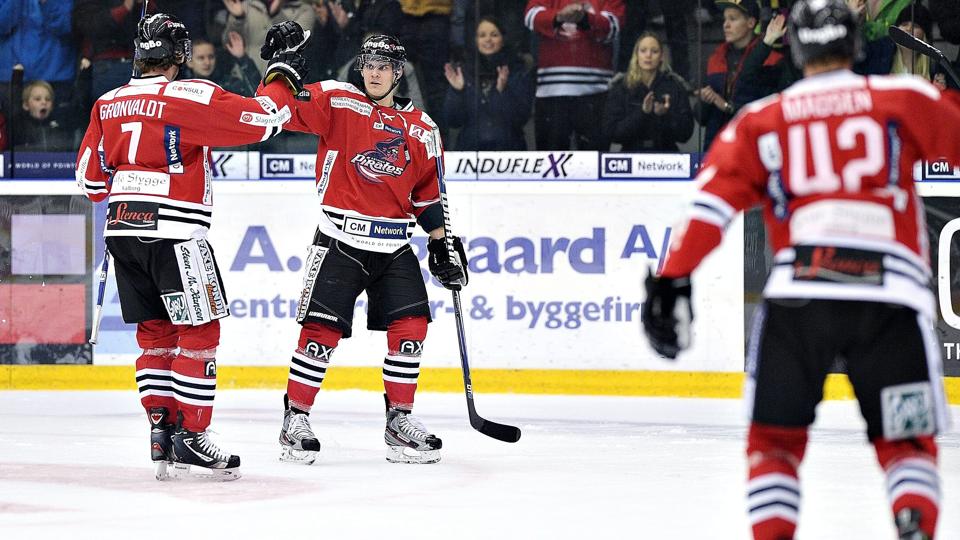 Sebastian Ehlers bragte piraterne på 2-0 i Vojens, der dog endte med at vinde kampen alligevel.Foto: Claus Søndberg <i>Pressefotograf Claus Søndberg</i>