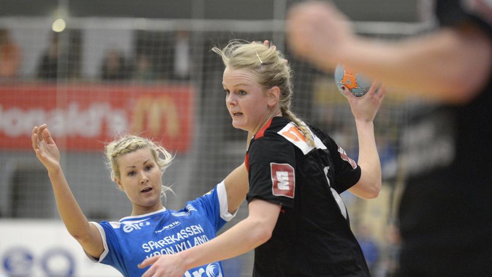 Stine Jørgensen scorede 10 gange mod Randers HK. Foto: Michael Koch