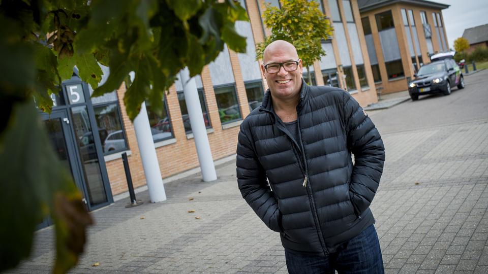 Jesper Lorenzen: - Vi markedsfører blandt andet Nibe Erhvervspark som kontorhotel, eksempelvis for firmaer i Aalborg.Foto: Martin Damgård