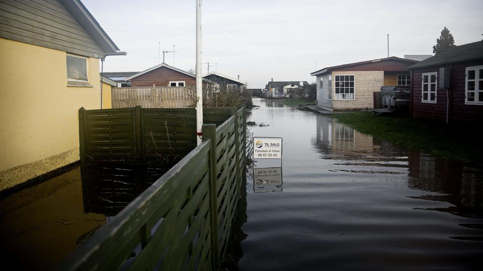 Sommerhusområdet i Lendrup har gang på gang været hjemsted for store oversvømmelser i forbindelse med stormflod i Limfjorden. Billedet her er fra 2007.Arkivfoto: Hans Christian Jacobsen <i>Fotojournalist Hans Christian Ja</i>