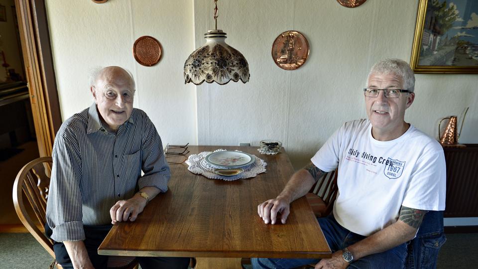 Skagboerne Christian og Jan Sonnesen - far og søn - er sikre på, at faderen ikke ville have været i live, hvis ikke Skagen havde haft en akutbil, da han for fem måneder siden blev ramt en en blodprop i hjertet.