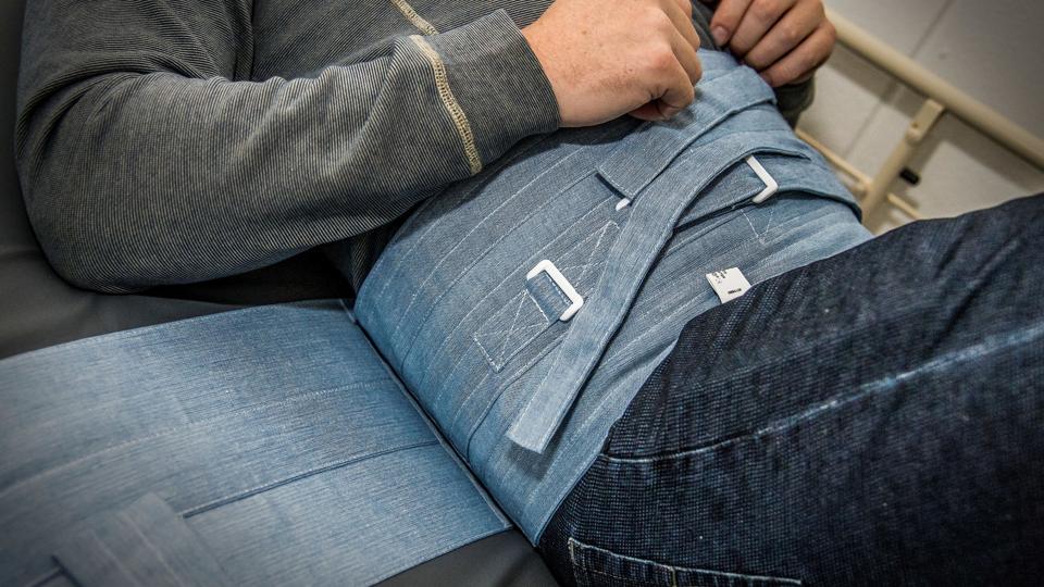 Fremover skal der være fast vagt ved borgere som fastspændes med en stofsele som denne.