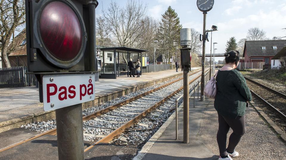 Kvissel Station bliver ved med at være stoppested og der kommer flere daglige afgange, når Nordjyske Jernbaner overtager driften i slutningen af 2016.