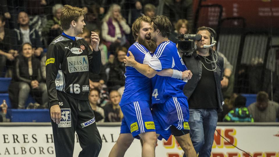Kristian Kjelling (th.) var afgørende for BSV mod Aalborg Håndbold. Foto: Martin Damgård