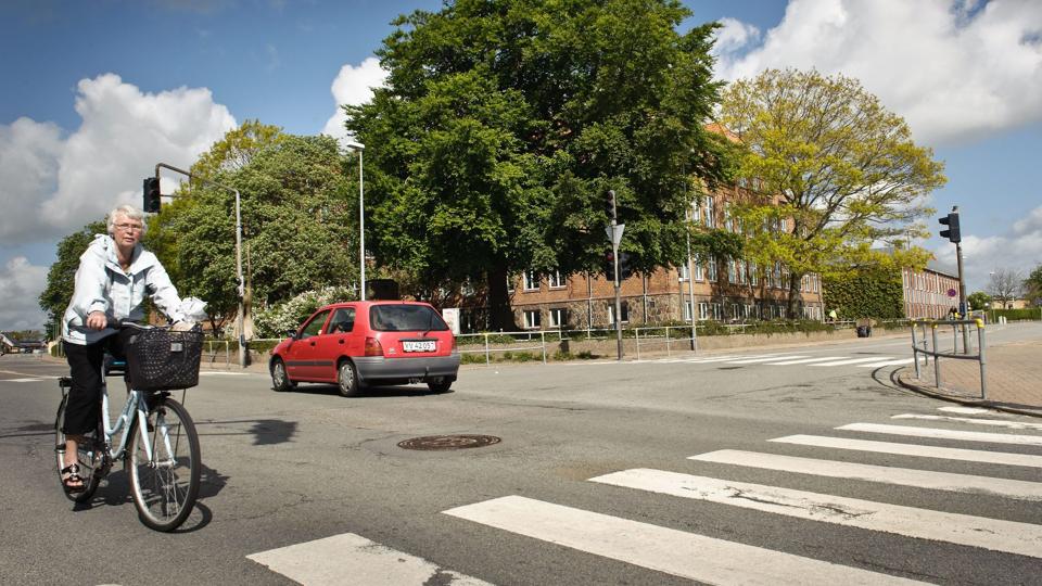 I en ny undersøgelse skal borgerne hjælpe Frederikshavn Kommune med at øge trafiksikkerheden. FOTO: Peter Broen <i>Peter Broen</i>