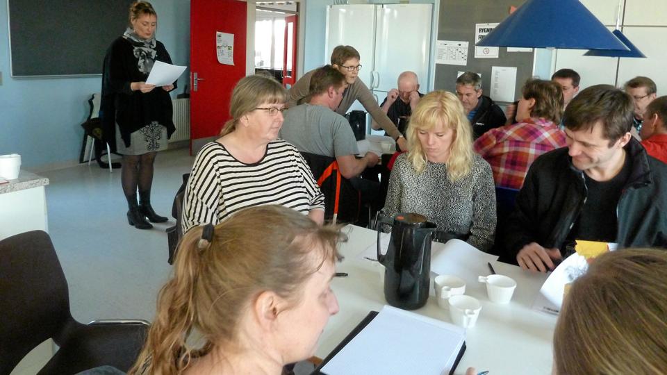 Helle Bak Andreasen (V), formand for kultur-, fritids- og Landdistriktsudvalget, indledte mødet på Thorup-Klim Skole. Omkring 35 mødte op.  

Privatfoto