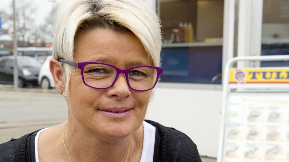 Helle Boelt Christensen fik ødelagt sine briller og fik skader i ansigtet. Foto: Kurt Bering <i>Kurt Bering</i>