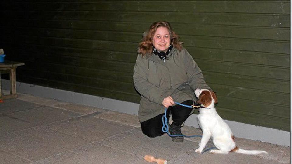 Den 19 uger gamle Lukas er Månedens Hund. Her med ejer Lene Taasti Pedersen. Privatfoto