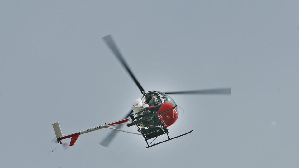 Helikopter eller ej - man må ikke tisse på offentlig gade. Arkivfoto