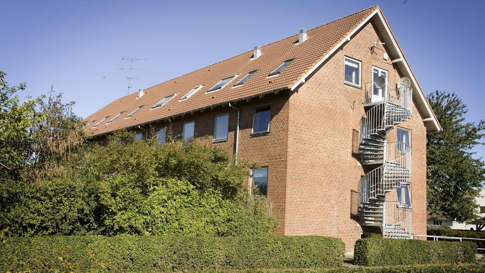 Der er udsigt til, at der kommer nyt liv i det nedlagte plejehjem i Flauenskjold, Aldersro. Brønderslev Kommune har solgt bygningen. <i>Arkivfoto: Bent Jakobsen</i>
