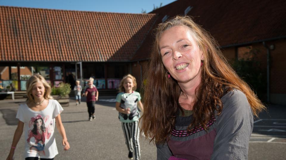 - Det er et stort arbejde at få friskolefesten gennemført, så det er dejligt at alle står sammen, siger skoleleder Hanne Ward om den årlige skolefest, som der i år gøres særlig meget ud af.Arkivfoto: Bo Lehm