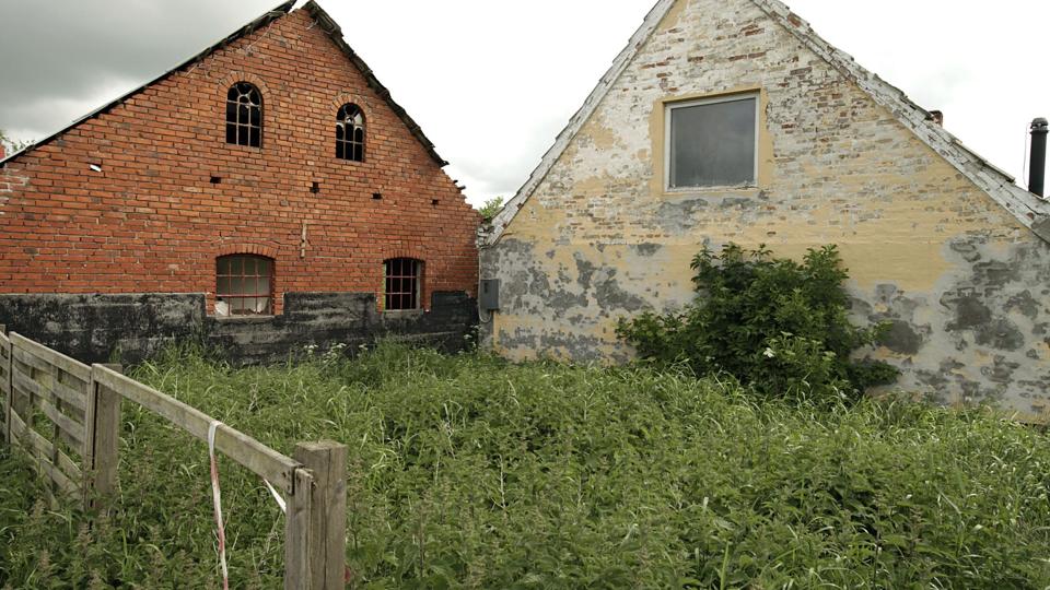Jammerbugt Kommune har afsat 2,5 millioner kroner til nedrivning af gamle huse i år. Arkivfoto: Erik Sahl <i>add here</i>