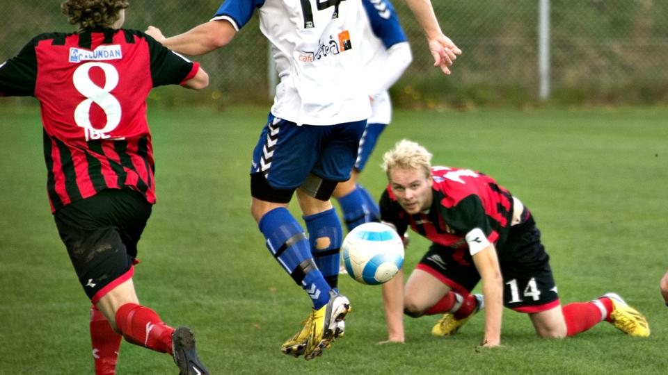 600 medlemmer af FfI Fodbold kan se frem til at komme på græs igen - men det bliver indtil videre på en helt anden måde, end vi er vant til - og primært for at pleje det sociale islæt ved et medlemsskab. Arkivfoto