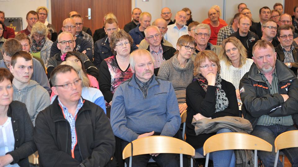 Omkring 100 mødte op til mødet. Foto: Ole Iversen