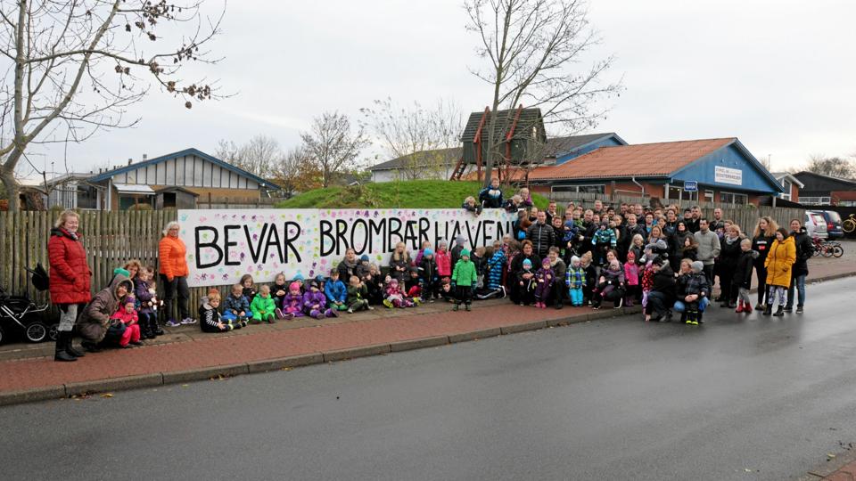 Der er 48 børn i Brombærhaven. Lukningen var fastsat til 1. april, men forældrene har nu fået mere tid til at lægge planer for en privat børnehave. Det er dog endnu uvist hvor lang tid. Privatfoto