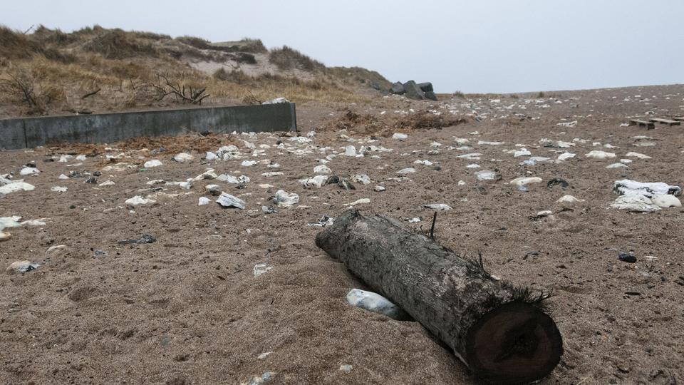 I december sidste år blev det besluttet at byde ind med et projekt til en forbindelse langs klitfoden mellem Ørhage og Trøjborg. Nu ligger der en færdig beskrivelse af det knap 14 mio. kroner dyre projekt, som søges realiseret son et af 10 mulige under Forsøgsordningen for Kyst- og naturturisme.Arkivfoto: Jens Fogh-Andersen