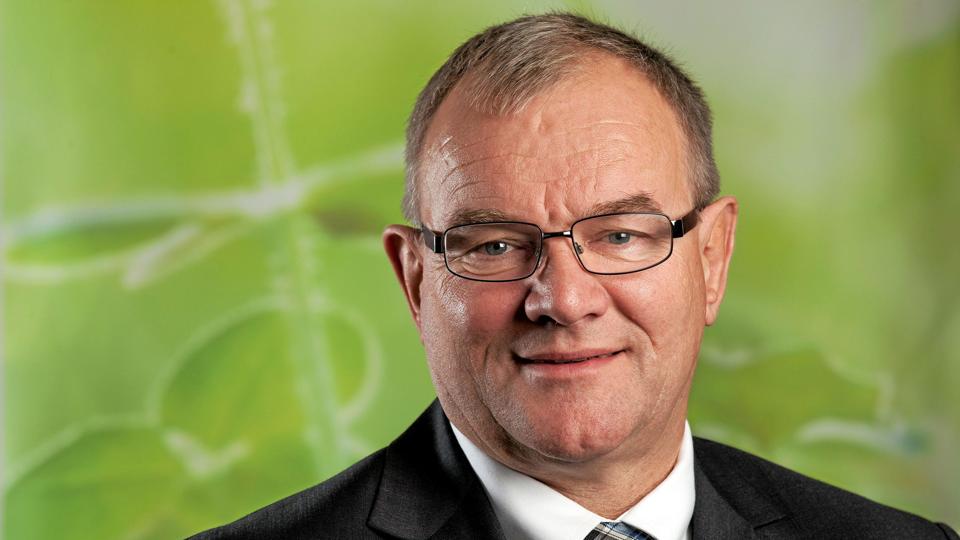 Åke Hantoft, formand for mejerikoncernen Arla: Vore andelshavere står overfor en stor udfordring og en stram likviditet. Derfor foreslår vi en større efterbetaling.