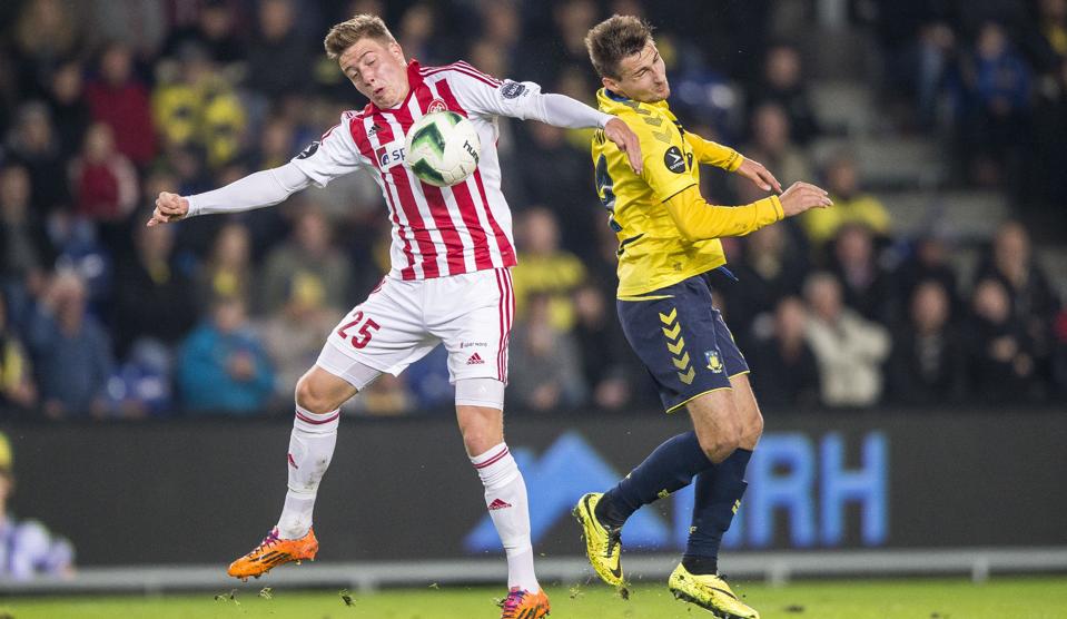 Frederik Børsting (tv.) starter inde for AaB på Brøndby Stadion. Arkivfoto: Henrik Bo <i>Foto: Henrik Bo</i>