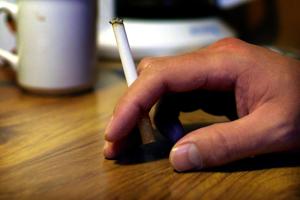 Brugerne: Indfør længere arbejdstid til rygerne