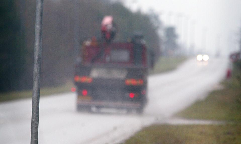 Bilisterne på Hobrovej skal nu sænke hastigheden til 60 kilometer i timen både nord og syd for Støvring. Arkivfoto: Bo Lehm