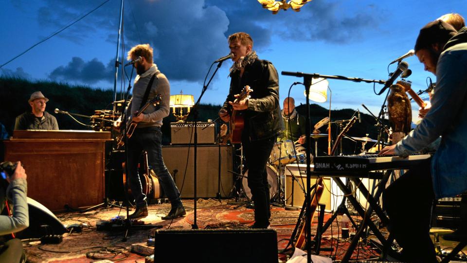 Jonah Blacksmiths koncert i Vorupør i sommeren 2012 inspirerede til den dokumentarfilm om bandet, som nu er ved at tage form. Arkivfoto: Troels Frøkjær