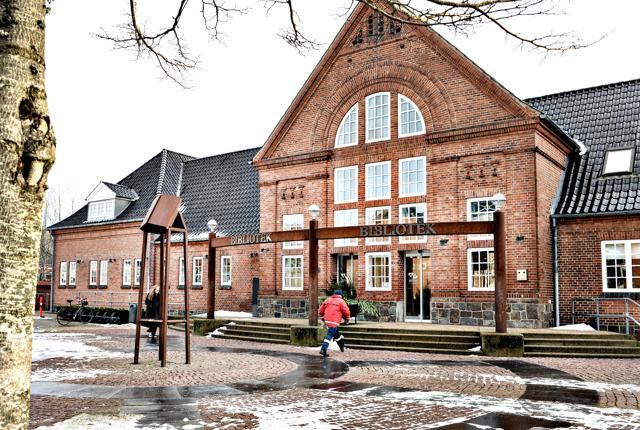 Brønderslev Bibliotek er ramme for et kulturarrangement med fritids- og kulturudvalget i dag. Arkivfoto: Bent Bach